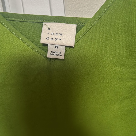 Green slip dress - Picture 3 of 4